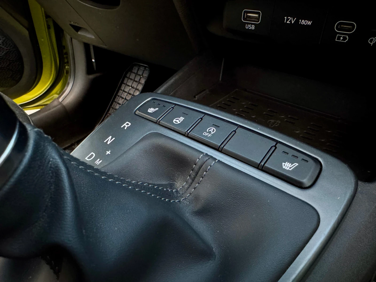 Hyundai I10, снимка 8 - Автомобили и джипове - 54755104