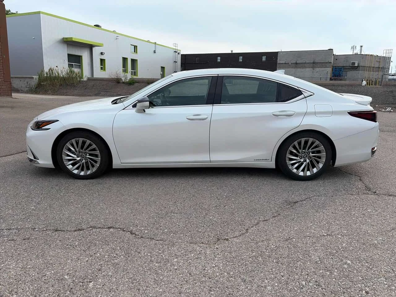 Lexus ES 300 300h| 360| HUD| ШИБИДАХ| 2 КЛЮЧА| CARFAX, снимка 3 - Автомобили и джипове - 54859775