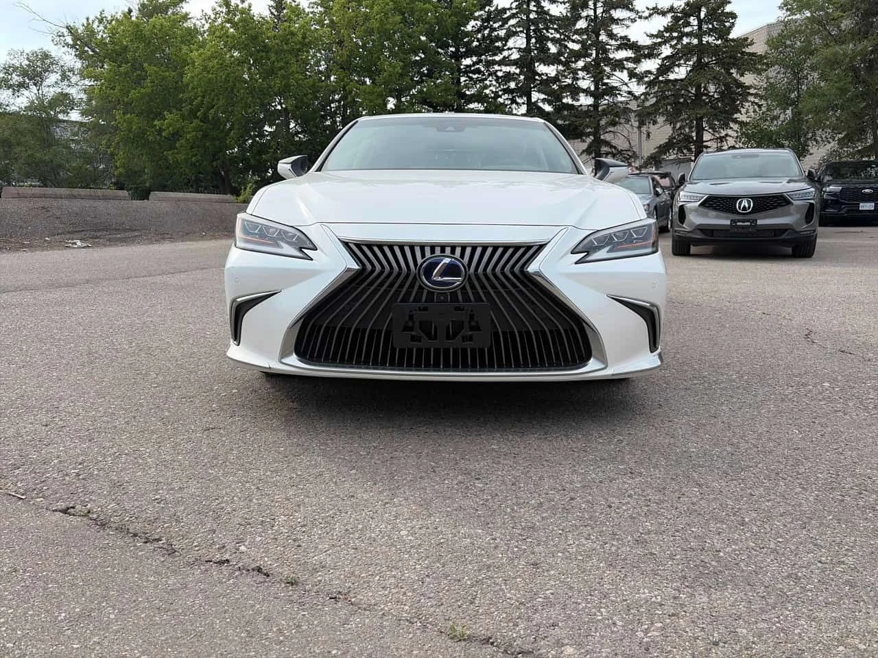 Lexus ES 300 300h| 360| HUD| ШИБИДАХ| 2 КЛЮЧА| CARFAX, снимка 2 - Автомобили и джипове - 54859775