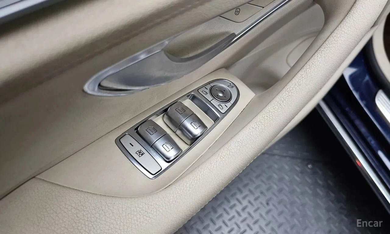 Mercedes-Benz E 220 * E220d Exclusive * ЦЕНА ДО БГ, снимка 17 - Автомобили и джипове - 55841326