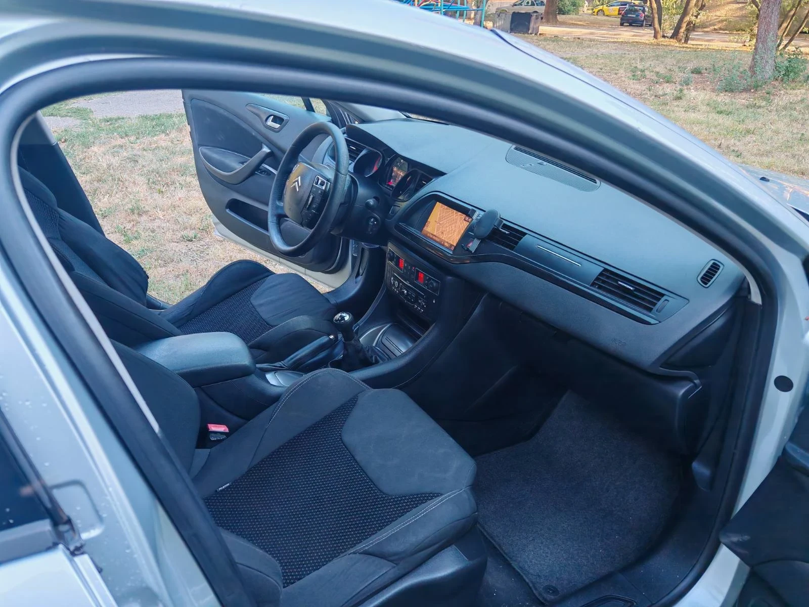 Citroen C5 1.6HDi На Пружини , снимка 12 - Автомобили и джипове - 55957282