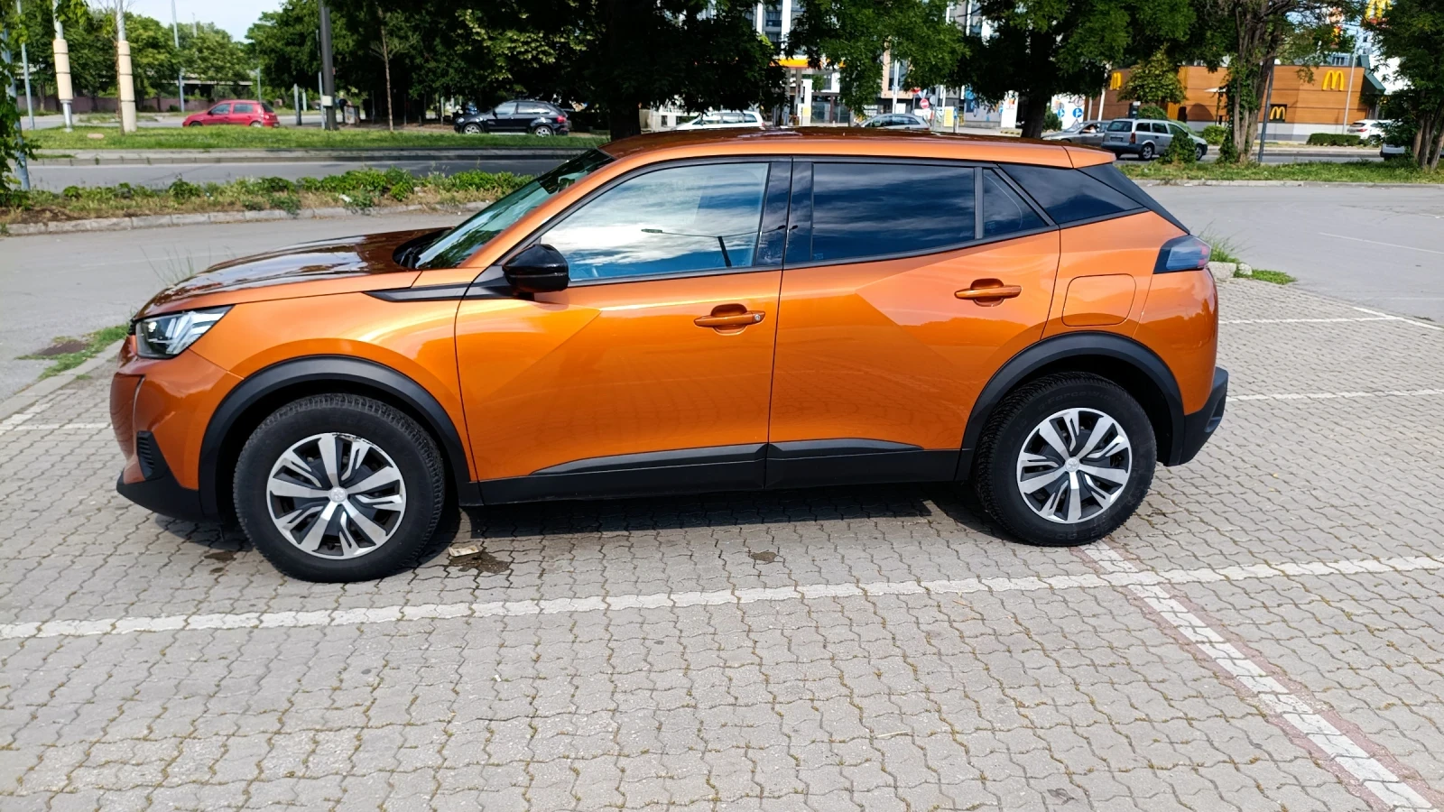 Peugeot 2008, снимка 8 - Автомобили и джипове - 56120057