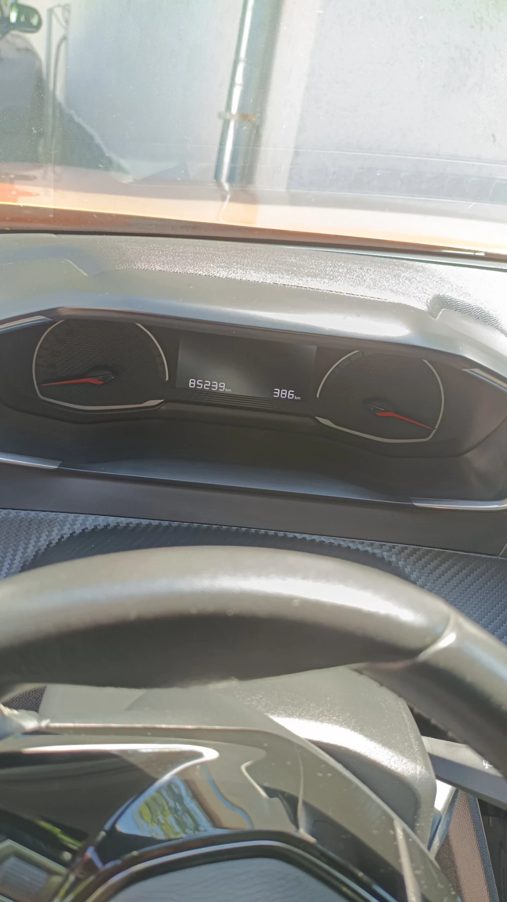 Peugeot 2008, снимка 11 - Автомобили и джипове - 56120057