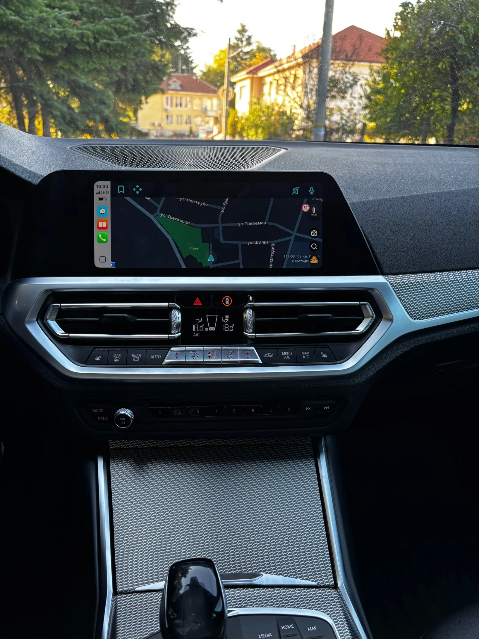 BMW 330, снимка 11 - Автомобили и джипове - 56614977