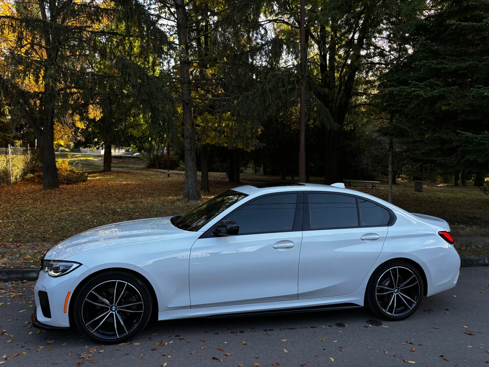 BMW 330, снимка 2 - Автомобили и джипове - 56614977