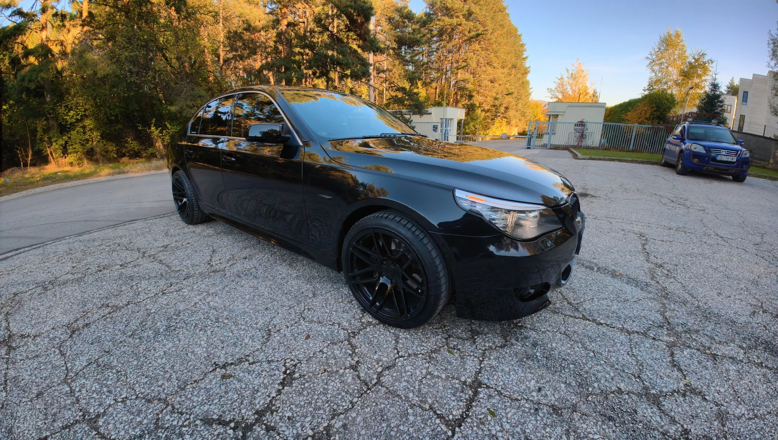 BMW 530 Facelift-xDrive, снимка 13 - Автомобили и джипове - 56637666