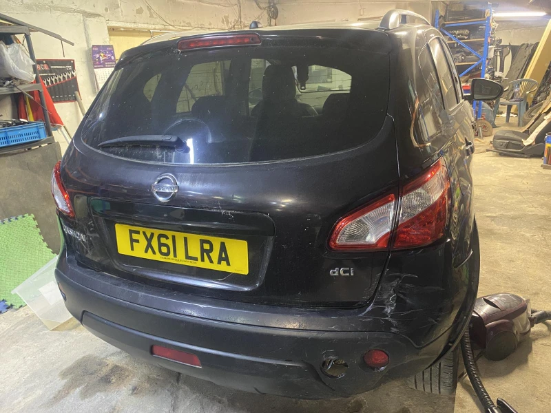 Nissan Qashqai, снимка 3 - Автомобили и джипове - 51091535
