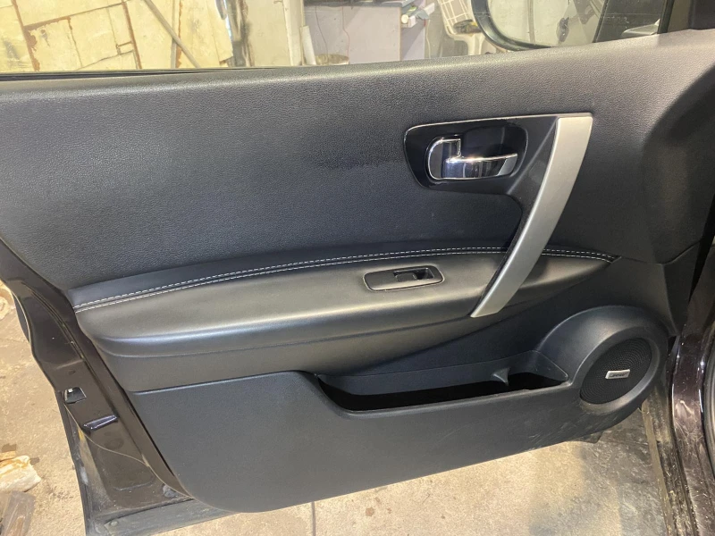 Nissan Qashqai, снимка 13 - Автомобили и джипове - 51091535