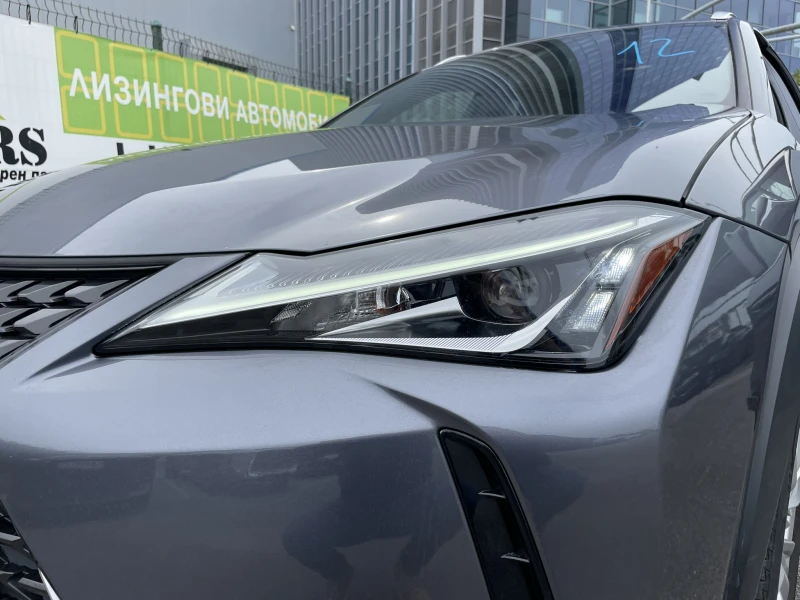 Lexus UX 250h 2.0 Hybrid, снимка 17 - Автомобили и джипове - 47281789