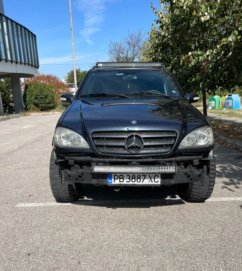 Mercedes-Benz ML 270, снимка 12 - Автомобили и джипове - 47332658