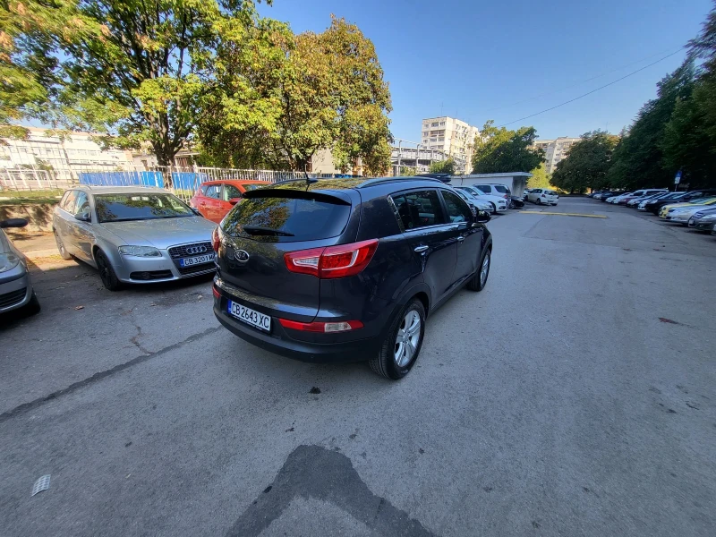 Kia Sportage, снимка 4 - Автомобили и джипове - 47335240