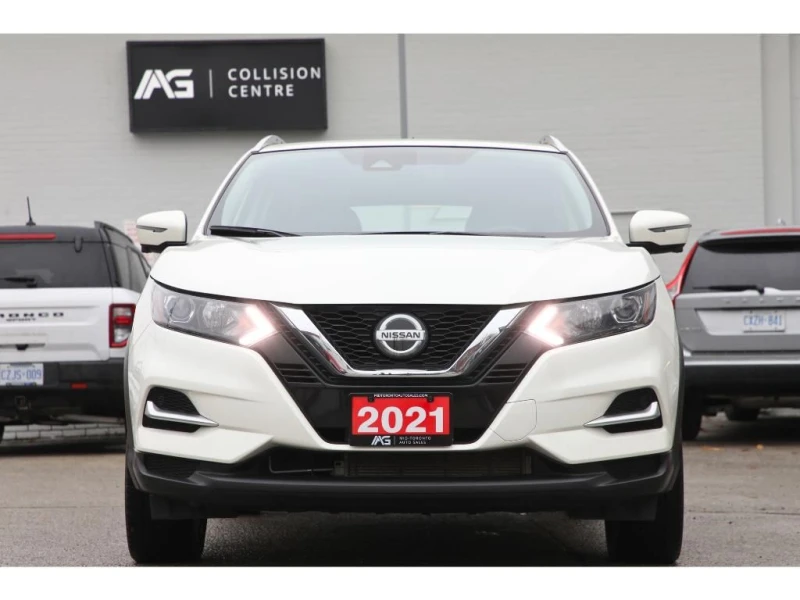 Nissan Qashqai * PANORAMA * * NAVI * * АвтоКредит * ( ЦЕНА ДО БГ), снимка 2 - Автомобили и джипове - 49588624