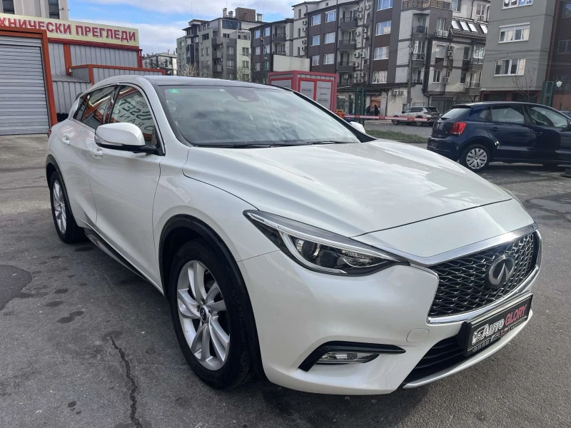 Infiniti Q30 1.5 DISEL, снимка 3 - Автомобили и джипове - 53120087