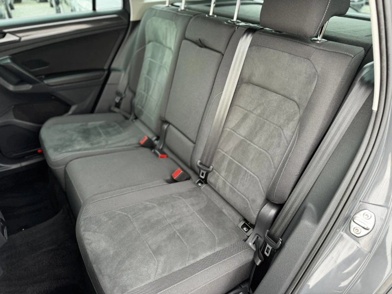VW Tiguan 2.0TDI, снимка 9 - Автомобили и джипове - 53180679