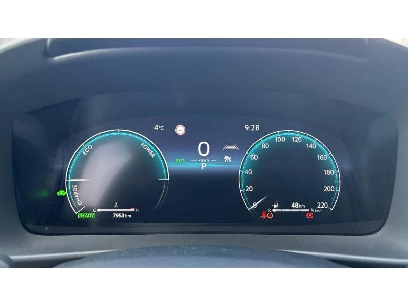 Toyota C-HR 1.8 HEV E-CVT CLUB FWD, снимка 14 - Автомобили и джипове - 53209532