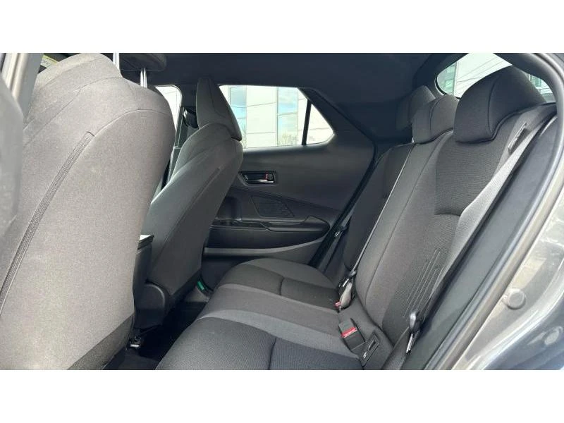 Toyota C-HR 1.8 HEV E-CVT CLUB FWD, снимка 11 - Автомобили и джипове - 53209532