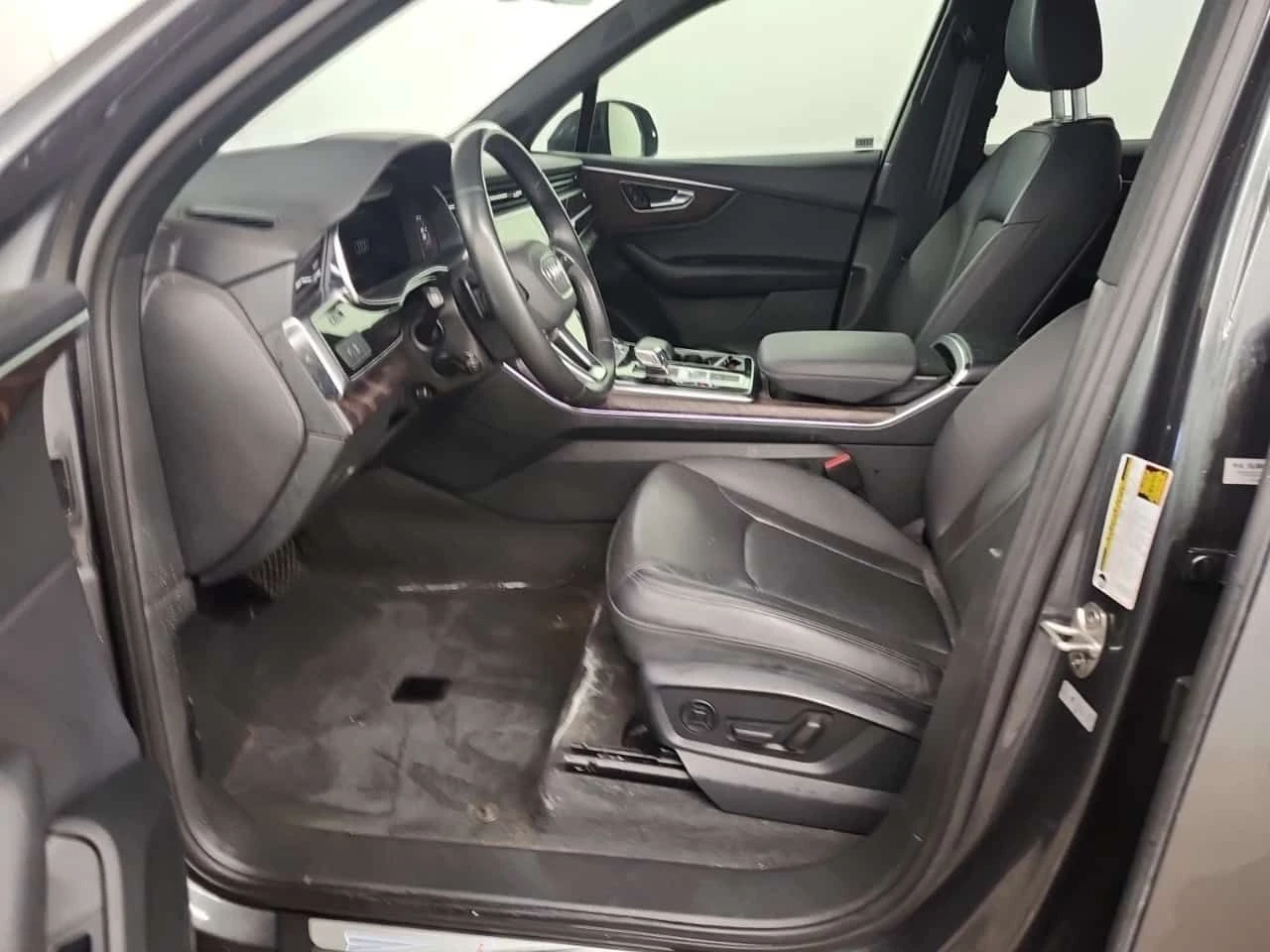 Audi Q7 * PROGRESSIV * CARFAX* 2 КЛЮЧА* ПАНОРАМА* 360 КАМЕ, снимка 8 - Автомобили и джипове - 53870811