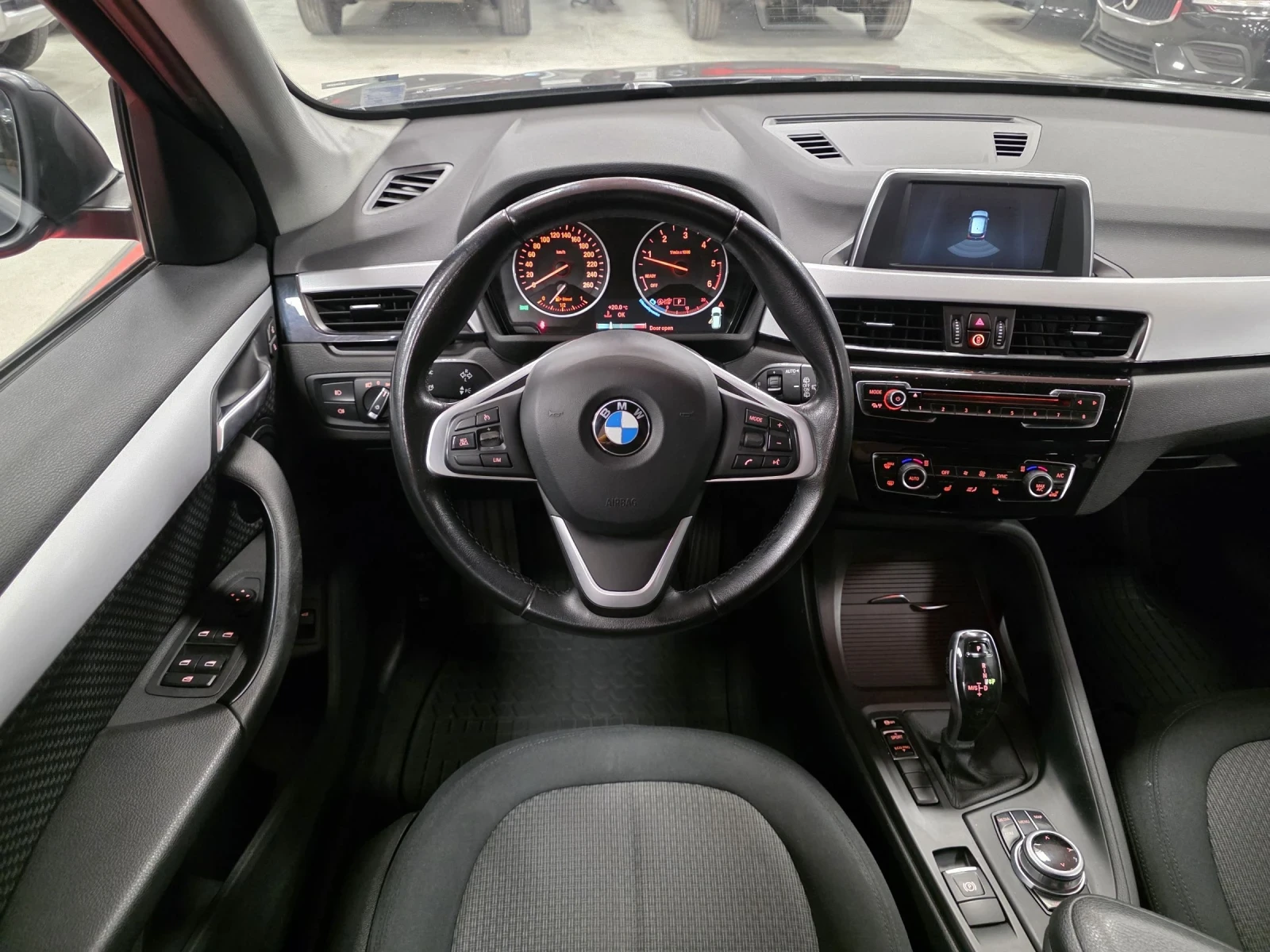 BMW X1 20d | Обслужено | Регистрирано | ТОП, снимка 9 - Автомобили и джипове - 54139957