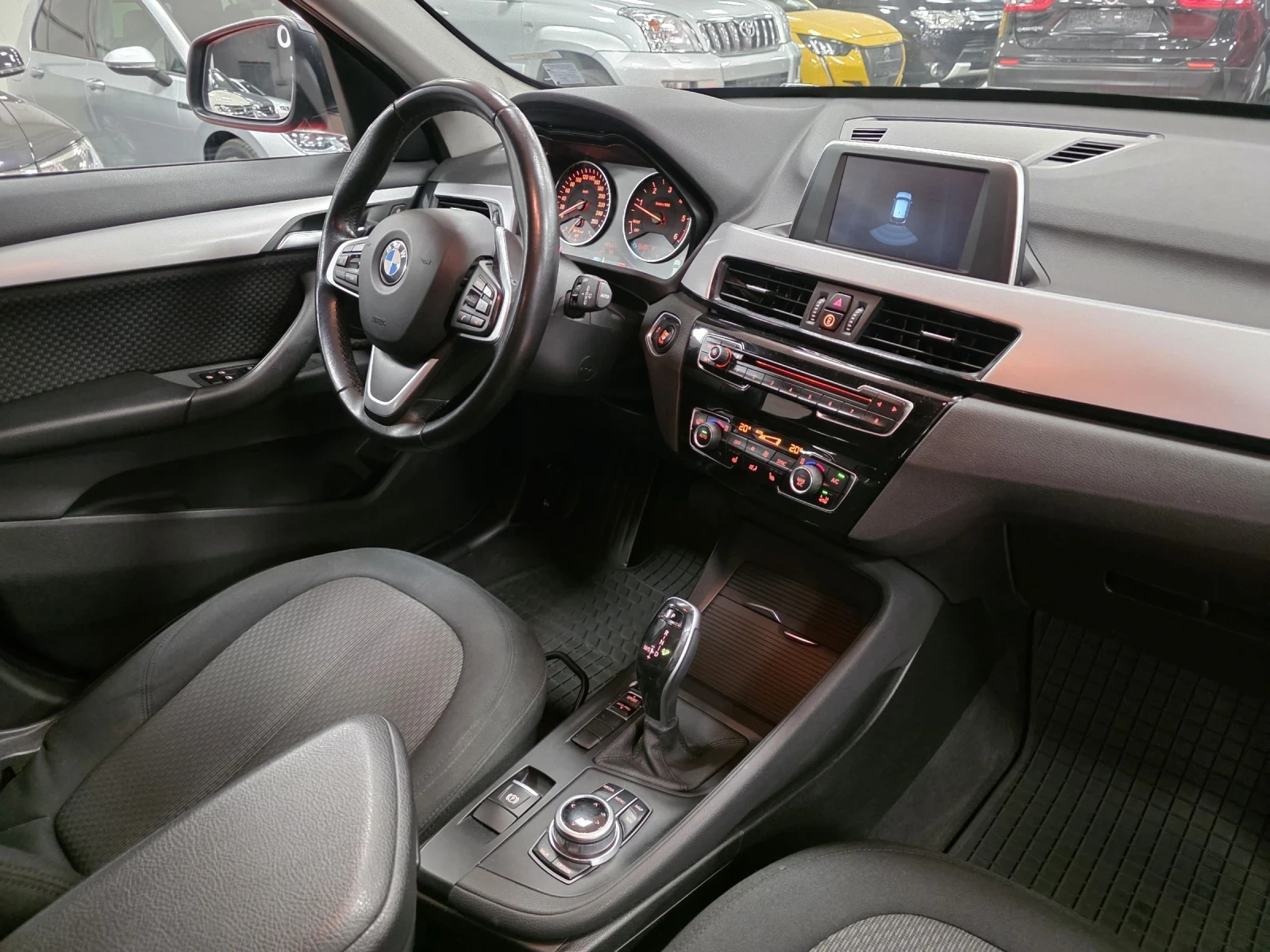 BMW X1 20d | Обслужено | Регистрирано | ТОП, снимка 13 - Автомобили и джипове - 54139957