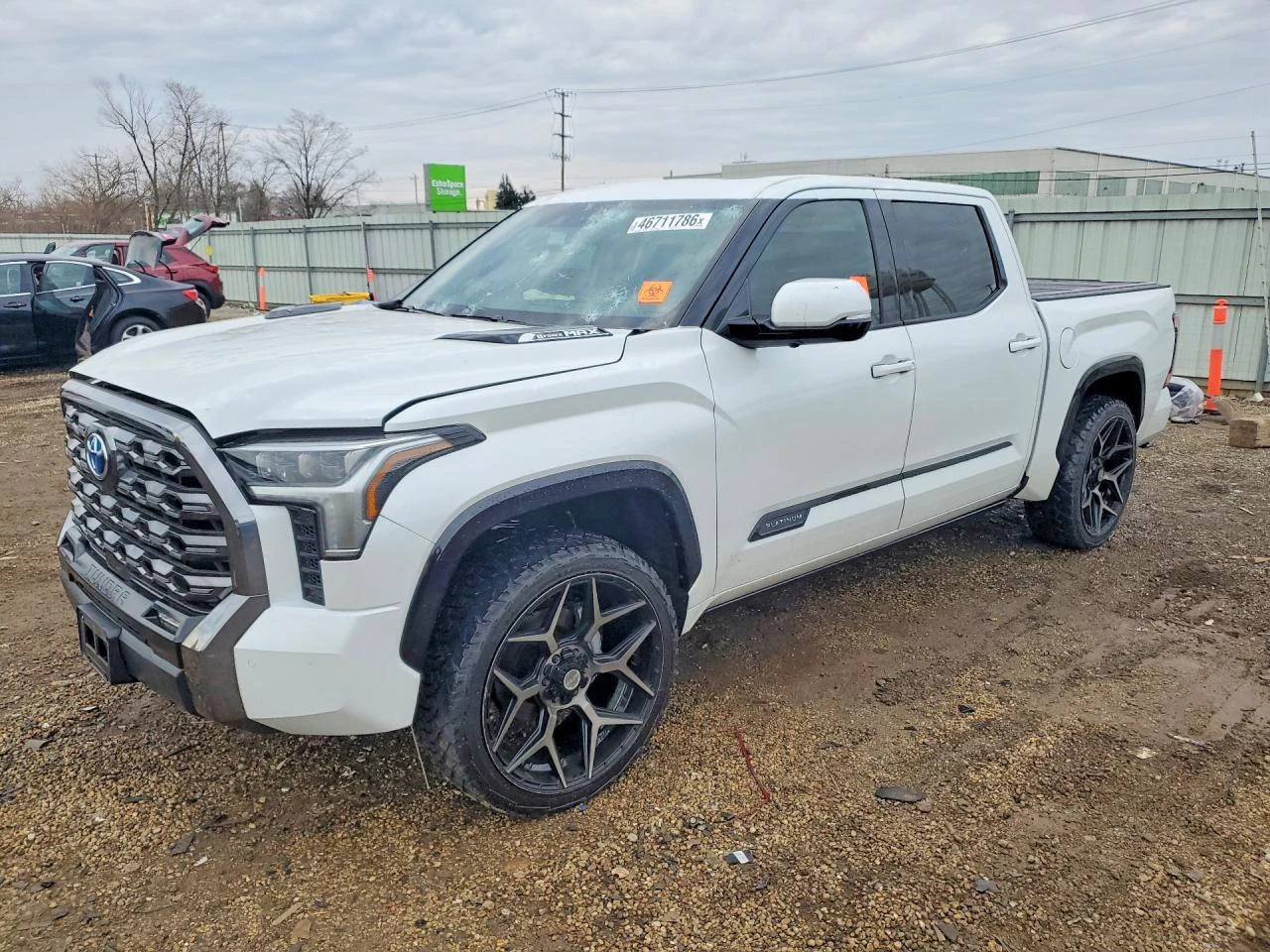 Toyota Tundra PLATINUM HV 4x4