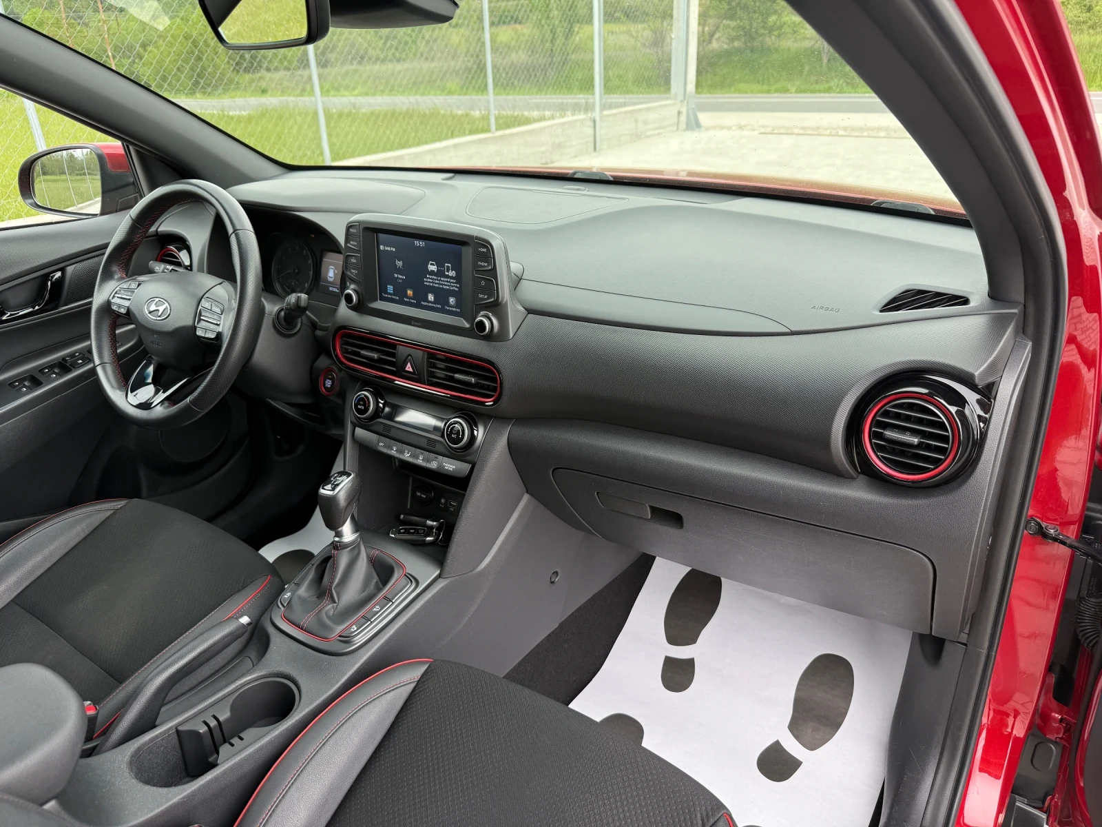 Hyundai Kona 1.0 T-GDI PREMIUM , снимка 12 - Автомобили и джипове - 54479576