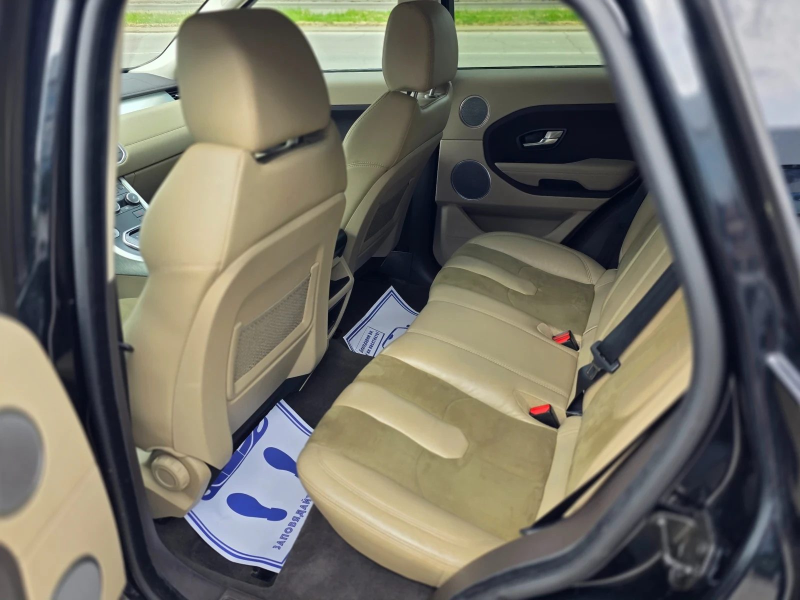 Land Rover Evoque SUV, снимка 11 - Автомобили и джипове - 54483714