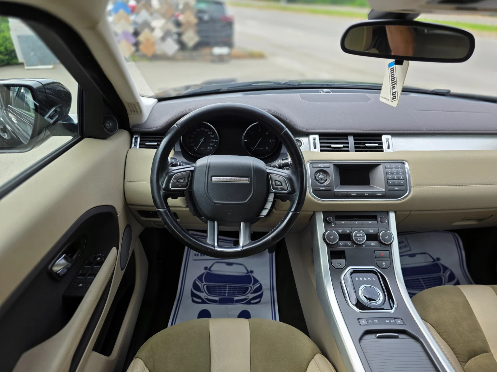 Land Rover Evoque SUV, снимка 15 - Автомобили и джипове - 54483714