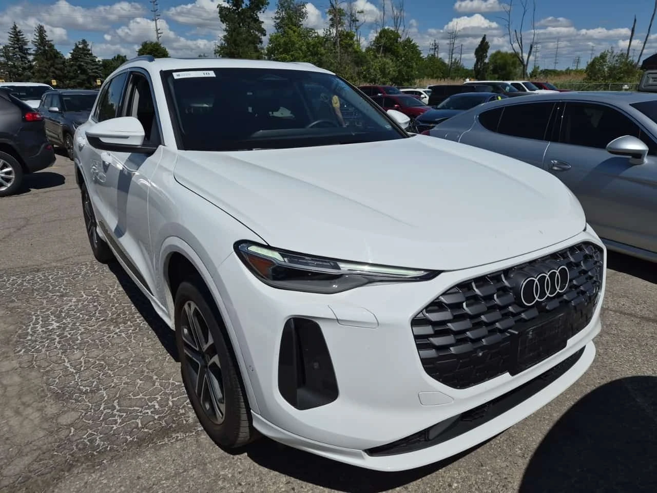 Audi Q5 PROGRESSIV | CARFAX | АВТОКРЕДИТ БЕЗ ПЪРВОНАЧАЛНА , снимка 2 - Автомобили и джипове - 55362093