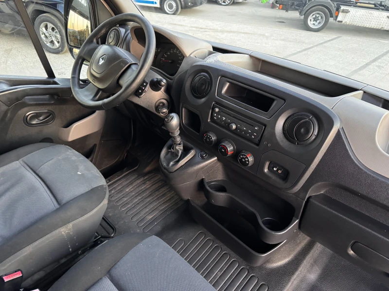 Renault Master 2.3dCI Клима Euro 5A, снимка 9 - Бусове и автобуси - 47930450