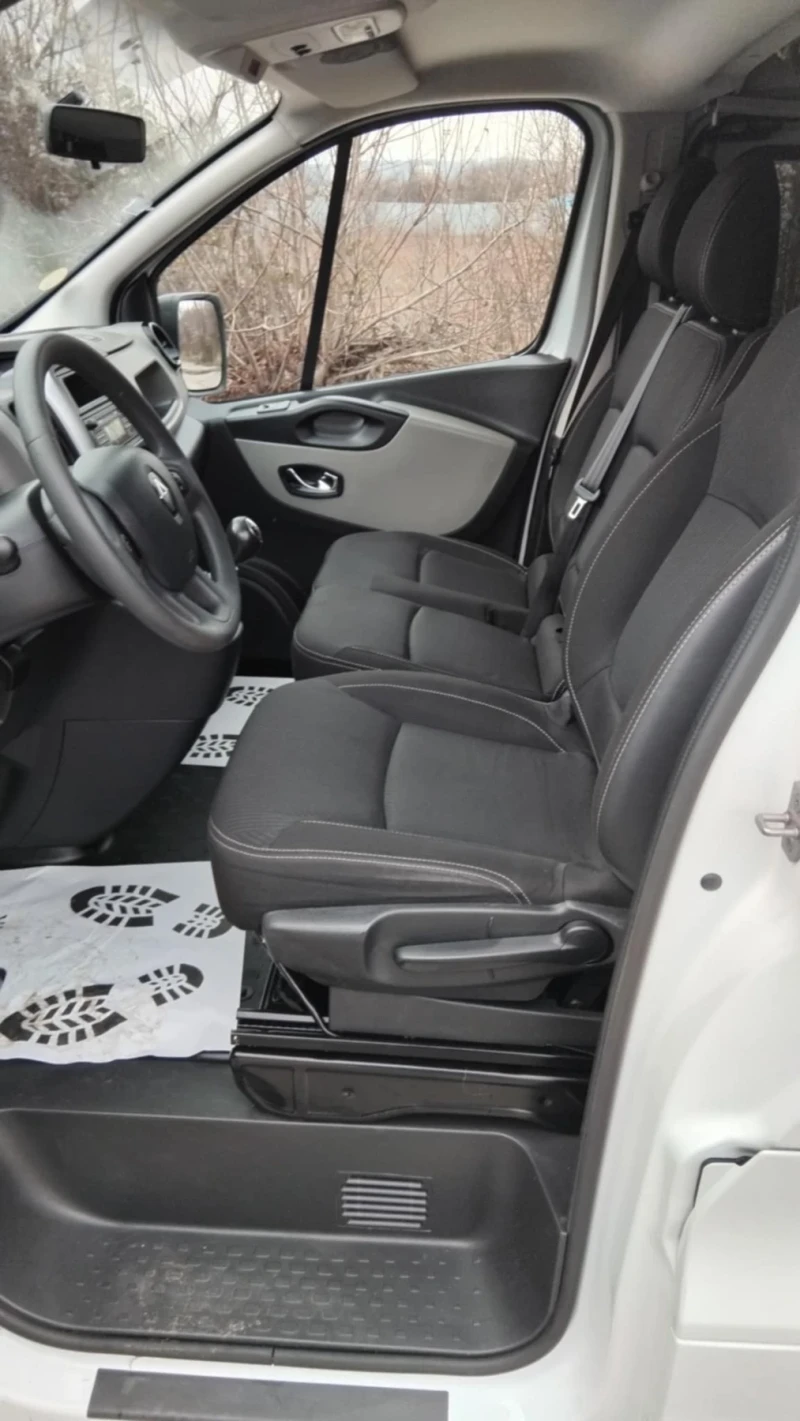 Renault Trafic 1.6DCI 6места , снимка 9 - Бусове и автобуси - 52662987