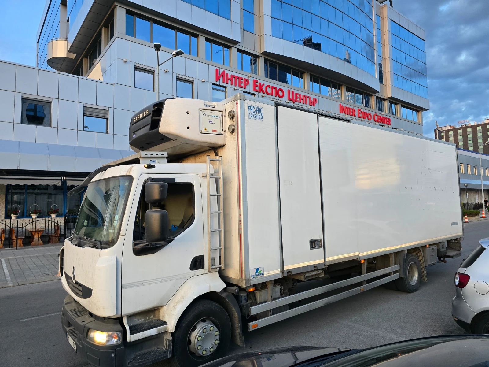 Renault Midlum хладилен, снимка 7 - Камиони - 53982914