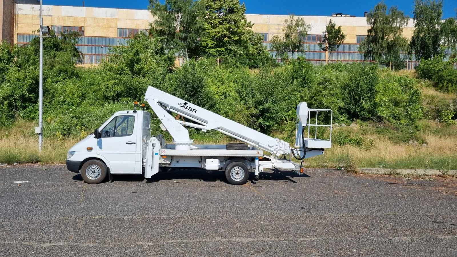 Автовишка Друга марка GSR 200T