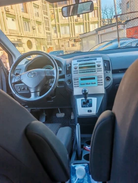 Toyota Corolla verso, снимка 7