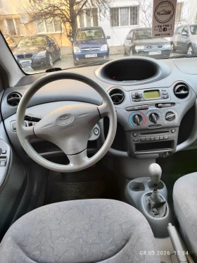 Toyota Yaris 1.0, снимка 8