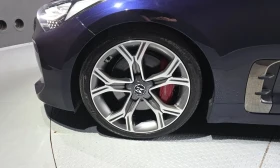 Kia Stinger MASTERS 4X4, снимка 3