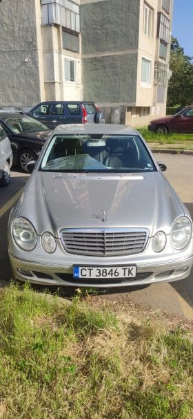 Mercedes-Benz E 220, снимка 2