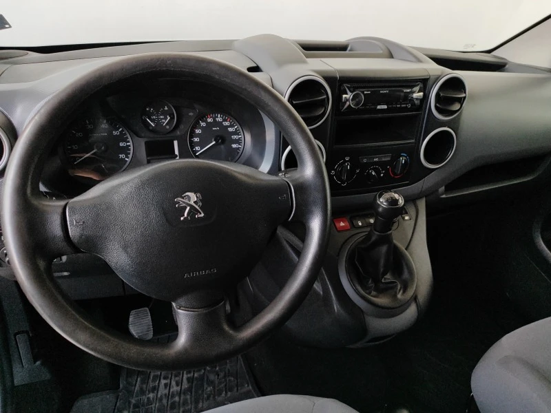 Peugeot Partner, снимка 9 - Автомобили и джипове - 45505309