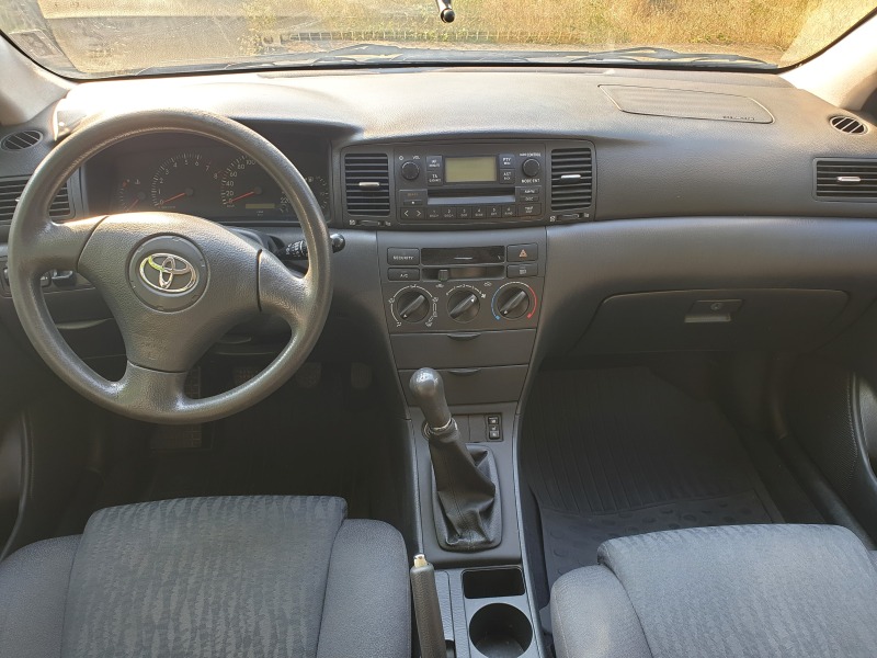 Toyota Corolla, снимка 9 - Автомобили и джипове - 46556319