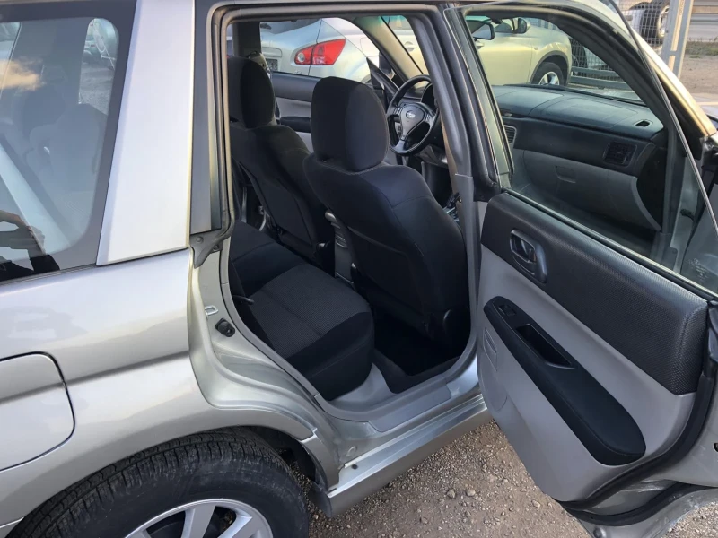 Subaru Forester   2.0 4х4 газов инжекцион, снимка 12 - Автомобили и джипове - 48934163