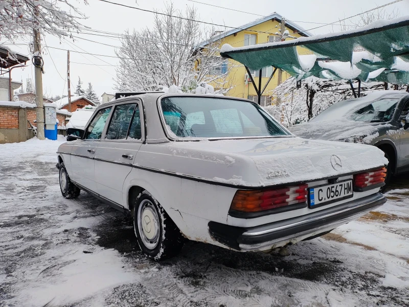 Mercedes-Benz 123 200 D, снимка 3 - Автомобили и джипове - 49204929