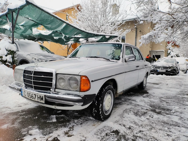 Mercedes-Benz 123 200 D, снимка 1 - Автомобили и джипове - 49204929