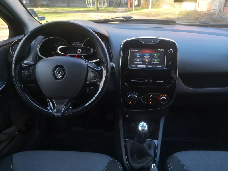 Renault Clio Clio 4, снимка 7 - Автомобили и джипове - 49391086