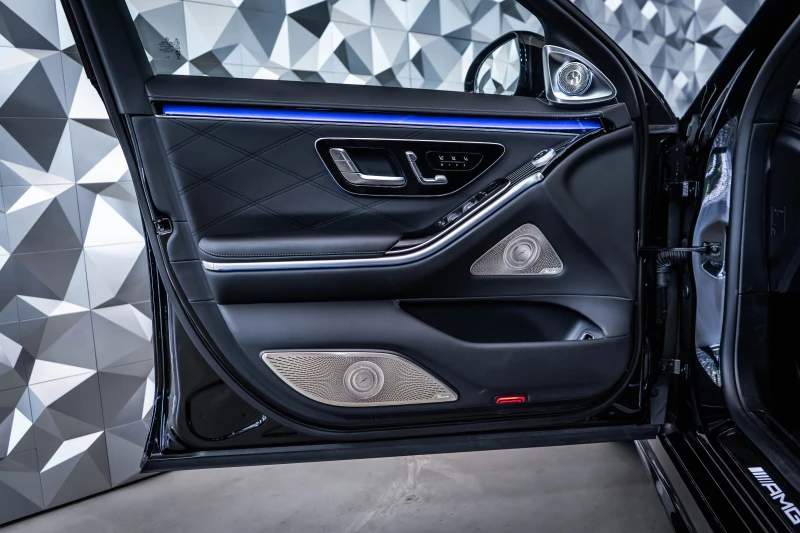 Mercedes-Benz S 63 AMG E Performance L* Headup* Carbon* Ceramic* NightP* , снимка 7 - Автомобили и джипове - 51189204