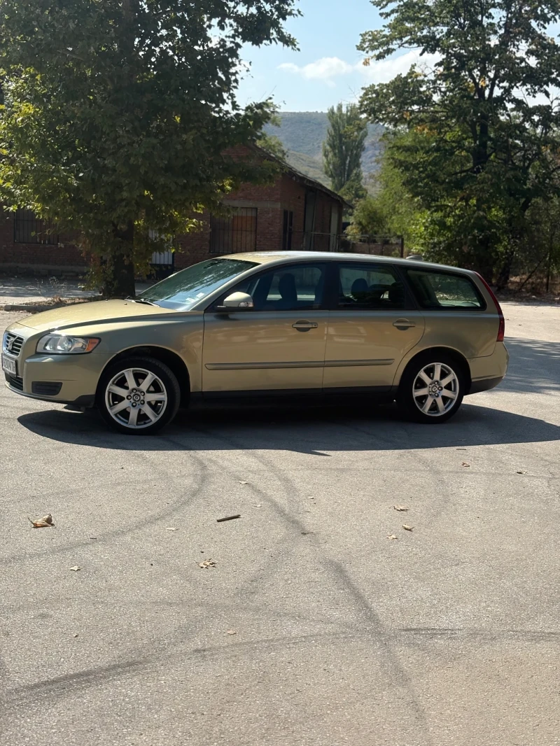 Volvo V50, снимка 2 - Автомобили и джипове - 51750906