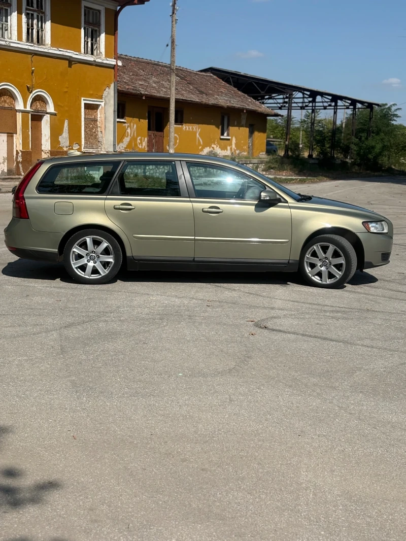 Volvo V50, снимка 3 - Автомобили и джипове - 51750906