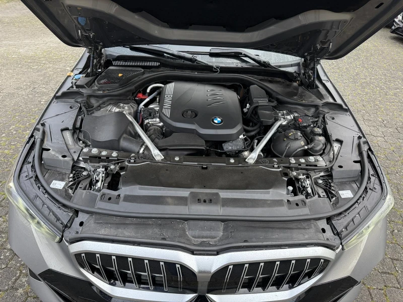 BMW 520 d xDrive - Гаранция до 02.2027, снимка 13 - Автомобили и джипове - 51942129