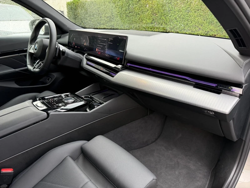 BMW 520 d xDrive - Гаранция до 02.2027, снимка 11 - Автомобили и джипове - 51942129