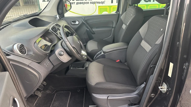 Renault Kangoo Limited 1.5 dCi, снимка 8 - Автомобили и джипове - 52393333