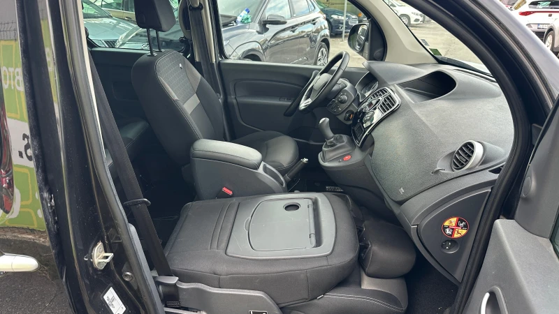 Renault Kangoo Limited 1.5 dCi, снимка 14 - Автомобили и джипове - 52393333