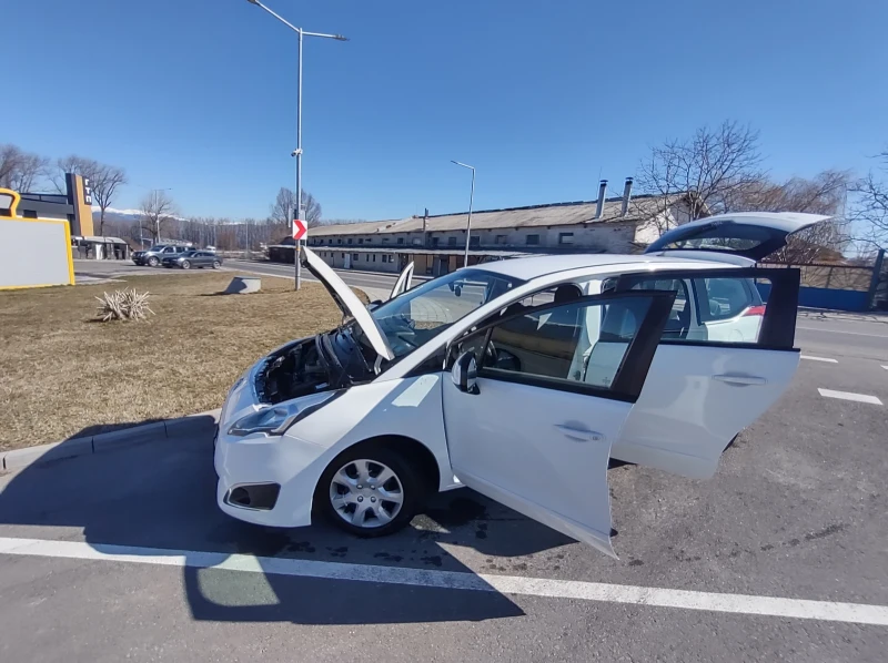 Peugeot 5008 1, 6 hdi 7mesta 5l/100km, снимка 9 - Автомобили и джипове - 52775597